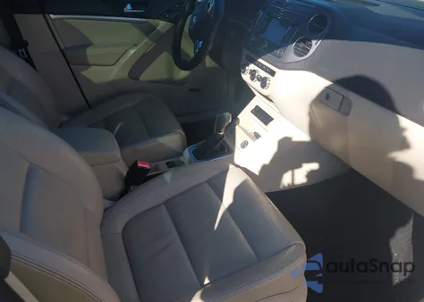 2014 Volkswagen Tiguan R-Line z USA, uszkodzony, nr VIN WVGAV3AX1EW560094